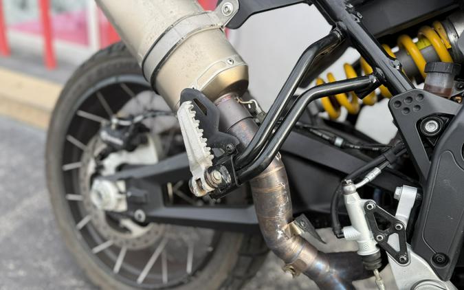2023 Ducati DesertX Star White Silk - 01390C