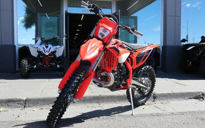 2027 Beta Motorcycles 300 RR X-Pro