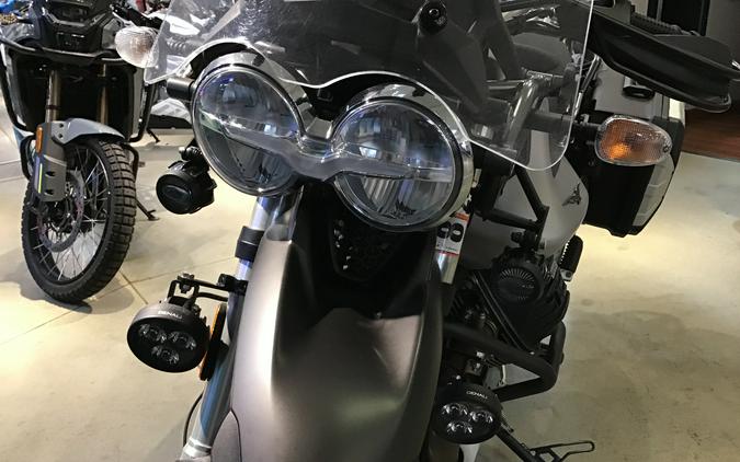 2022 Moto Guzzi V85 TT Travel