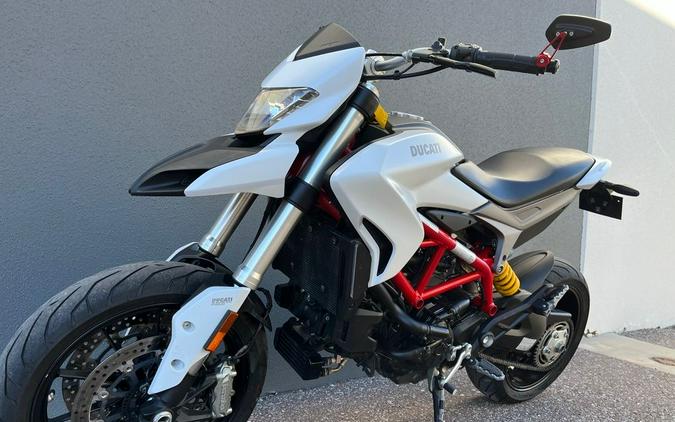 2016 Ducati Hypermotard 939 Red