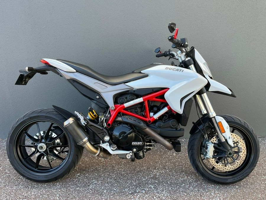 2016 Ducati Hypermotard 939 Red