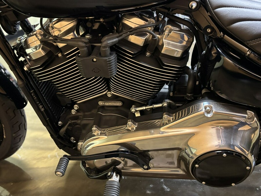 FXBB 2025 Street Bob™