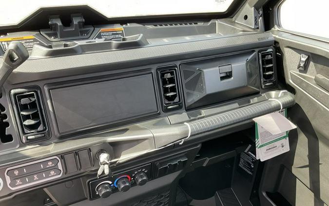 2026 Can-Am Defender MAX XT CAB HD11 Dark Wildland Camo