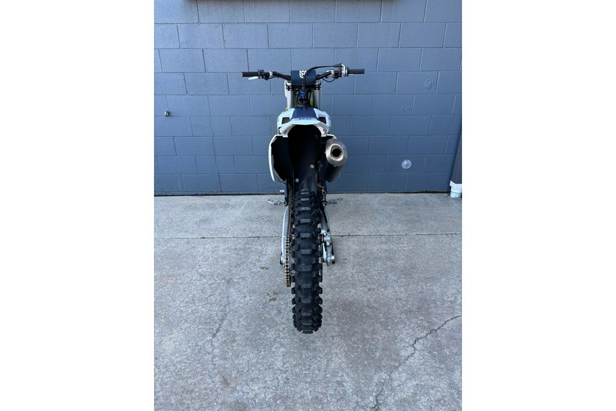 2025 FC 250 - Husqvarna Motorcycles