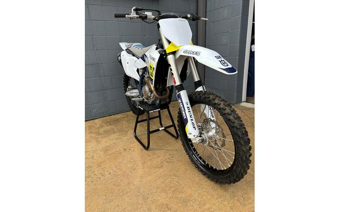 2025 FC 250 - Husqvarna Motorcycles