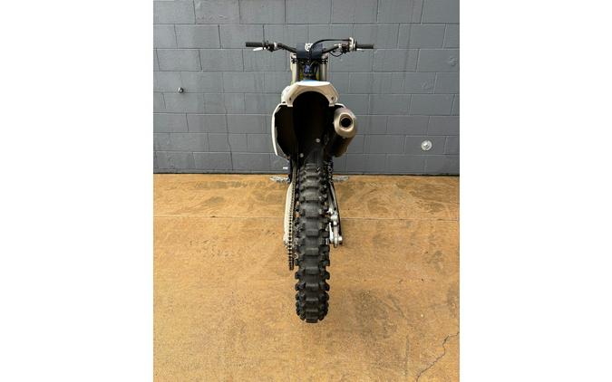 2025 FC 250 - Husqvarna Motorcycles