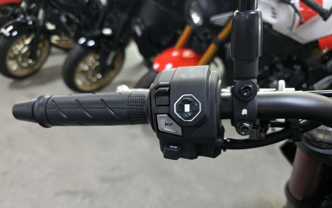 2026 Honda CB750 Hornet E-Clutch