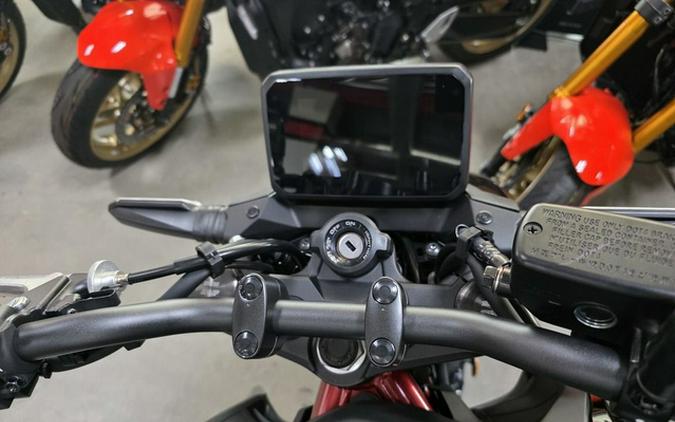 2026 Honda CB750 Hornet E-Clutch