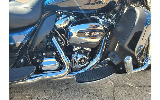 2018 Harley-Davidson® TRI GLIDE ULTRA CLAS