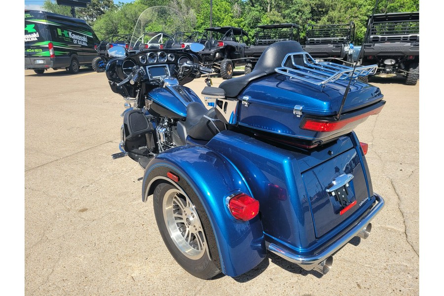 2018 Harley-Davidson® TRI GLIDE ULTRA CLAS