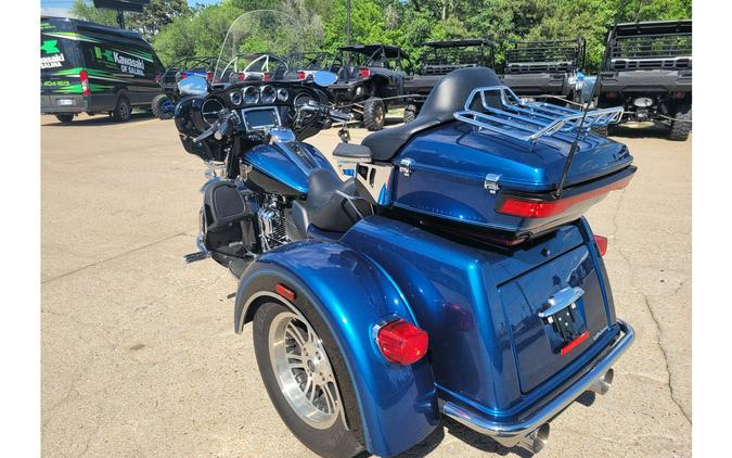 2018 Harley-Davidson® TRI GLIDE ULTRA CLAS