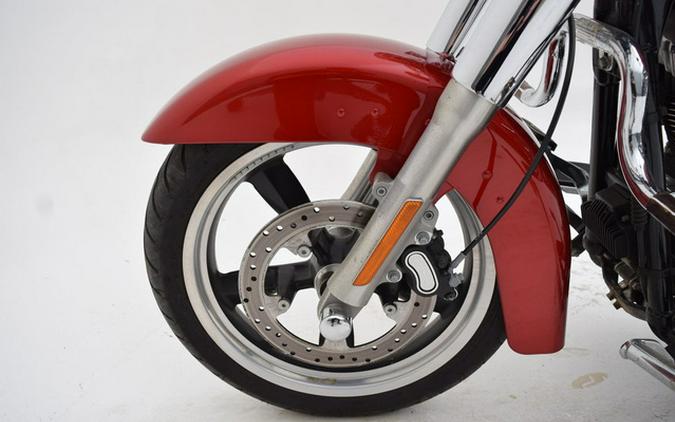 2013 Harley-Davidson FLD - Dyna Switchback