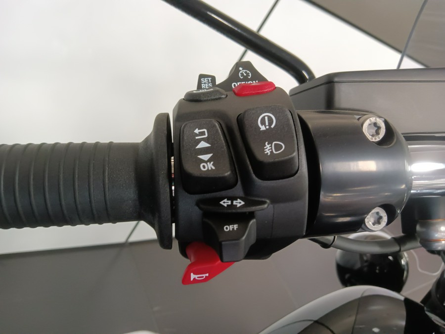 2025 BMW R 18 Classic