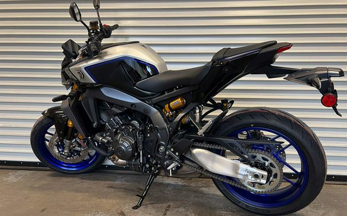 2025 Yamaha MT 09 SP