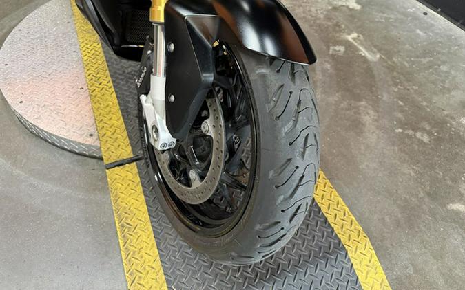2016 BMW S 1000 XR Premium Racing Red