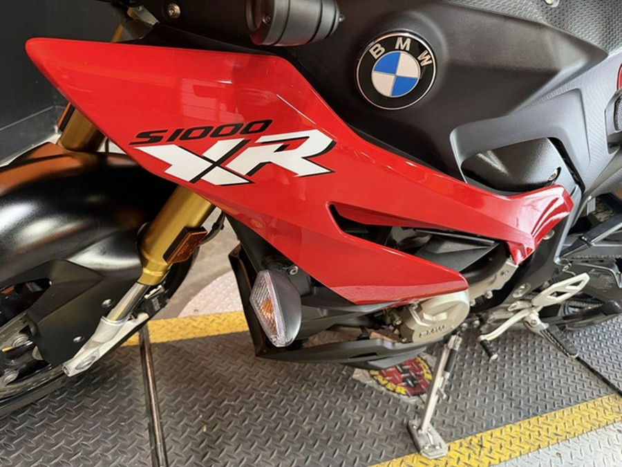 2016 BMW S 1000 XR Premium Racing Red