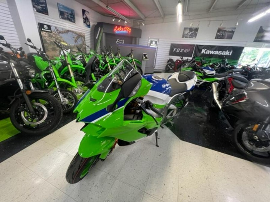 2024 Kawasaki Ninja® ZX™-10R 40th Anniversary Edition ABS