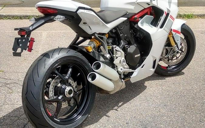 2024 Ducati Supersport 950 S White Stripe