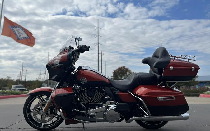 2025 Harley-Davidson® Street Glide® Ultra FLHXU Whiskey Fire / Vivid Black