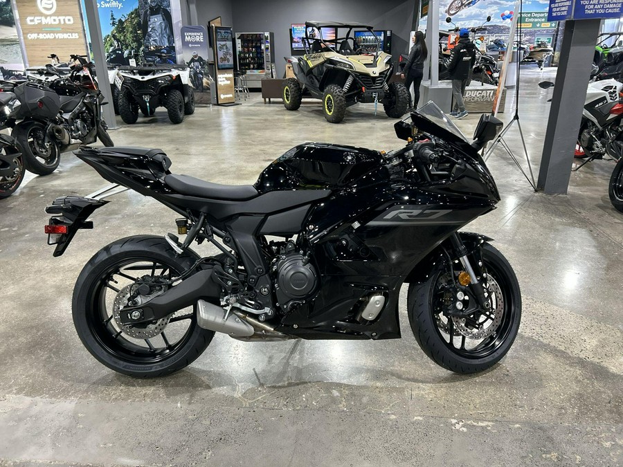 2026 Yamaha YZF-R3 ABS