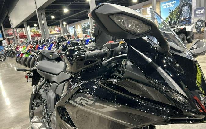 2026 Yamaha YZF-R3 ABS