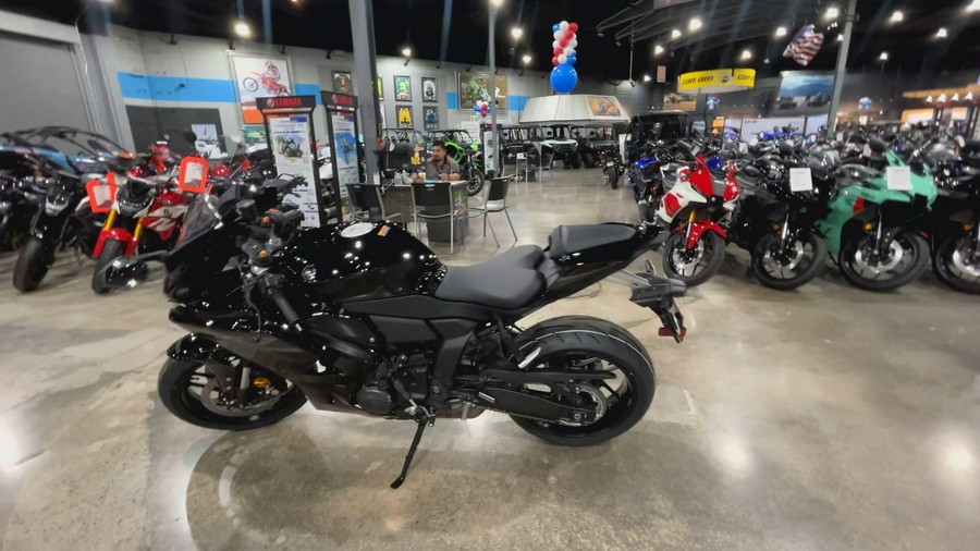 2026 Yamaha YZF-R3 ABS