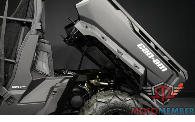 2026 Can-Am Defender HD7