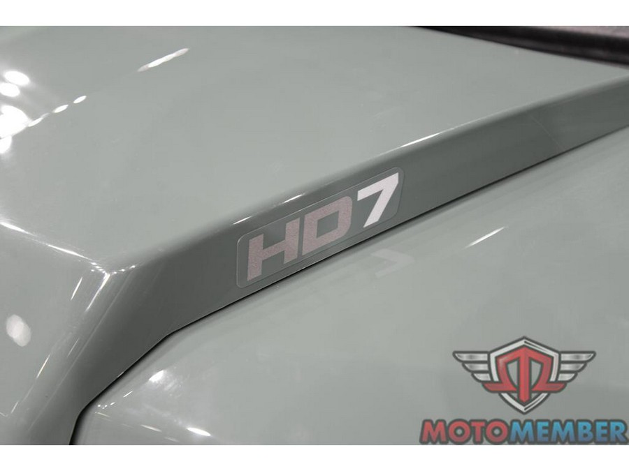 2026 Can-Am Defender HD7
