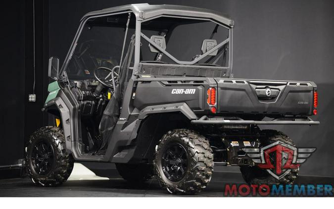 2026 Can-Am Defender HD7