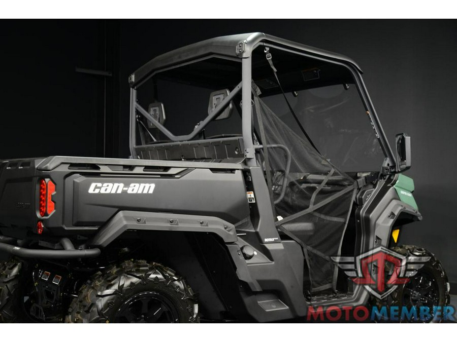 2026 Can-Am Defender HD7