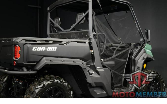 2026 Can-Am Defender HD7