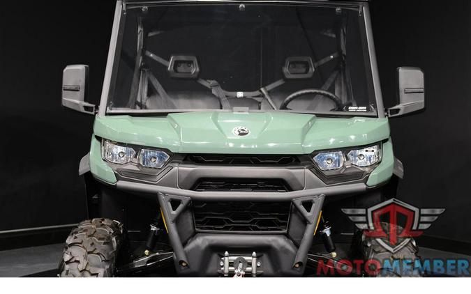 2026 Can-Am Defender HD7