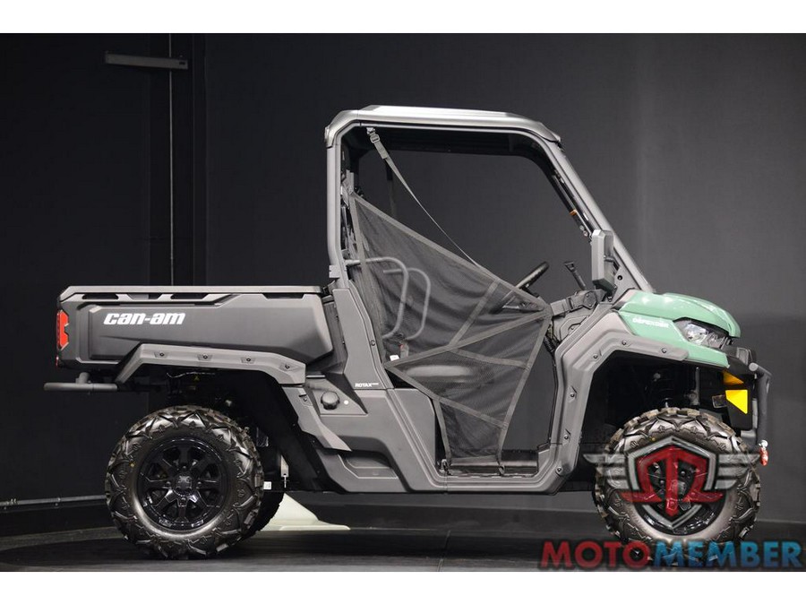 2026 Can-Am Defender HD7