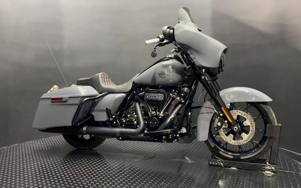 2022 Harley-Davidson® FLHXS - Street Glide® Special