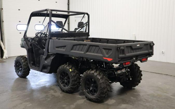 2023 Can-Am® Defender 6x6 DPS HD10