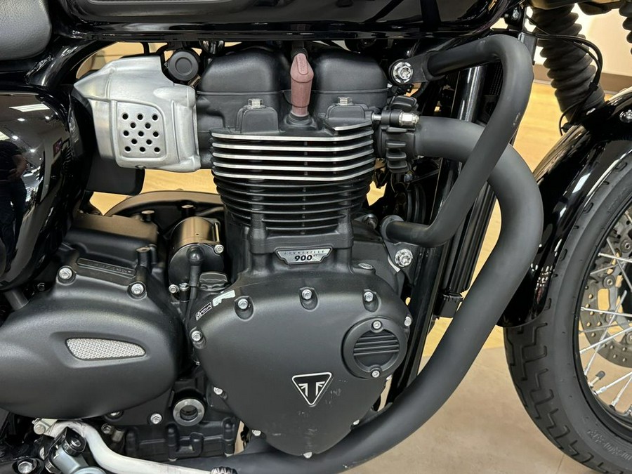 2017 Triumph Bonneville T100 Black Jet Black