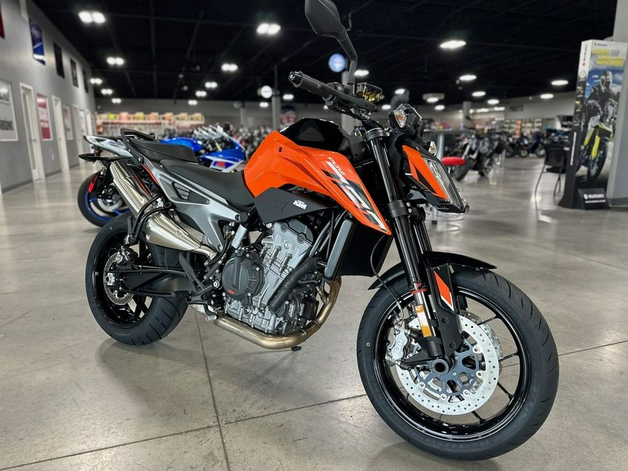 2024 KTM 790 Duke