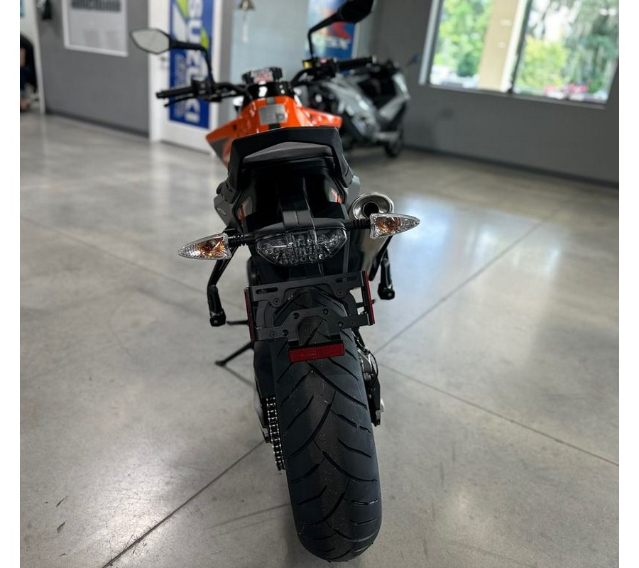 2024 KTM 790 Duke