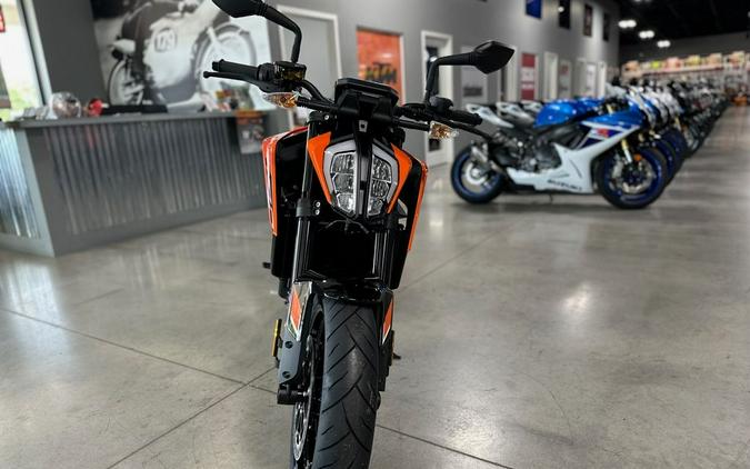 2024 KTM 790 Duke