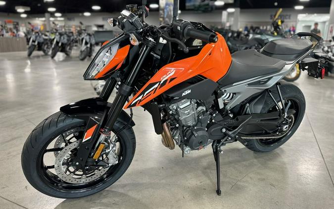 2024 KTM 790 Duke