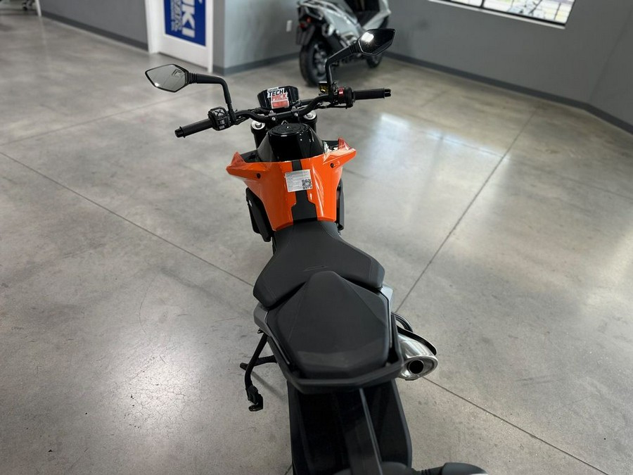 2024 KTM 790 Duke