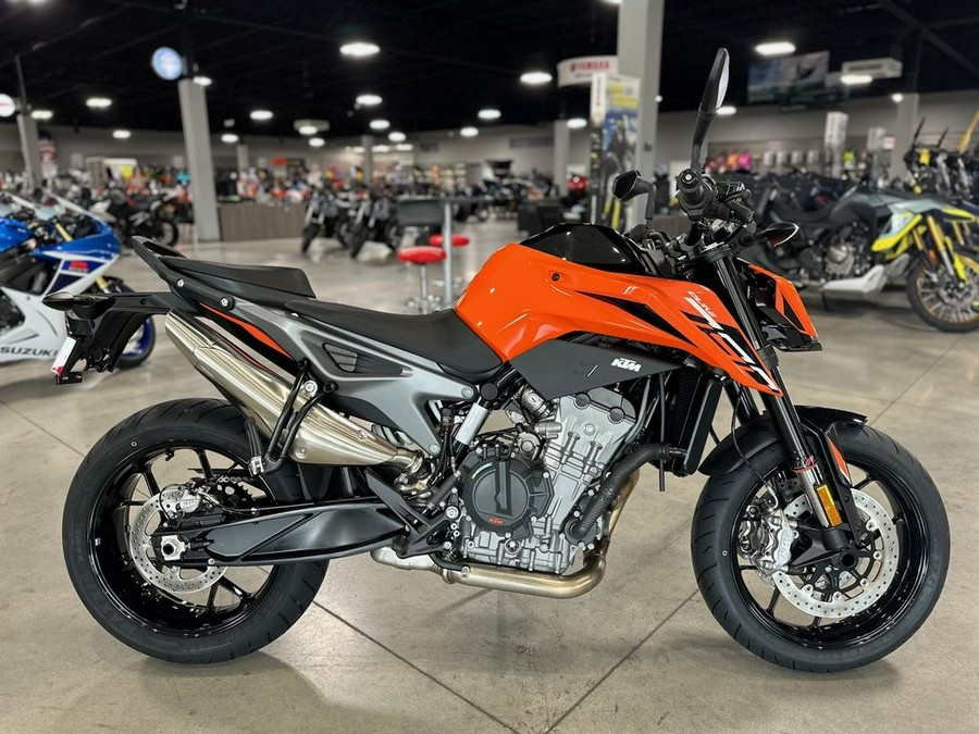 2024 KTM 790 Duke