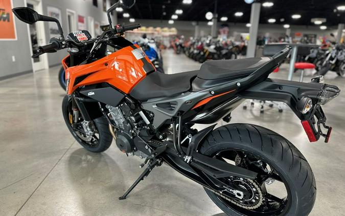 2024 KTM 790 Duke