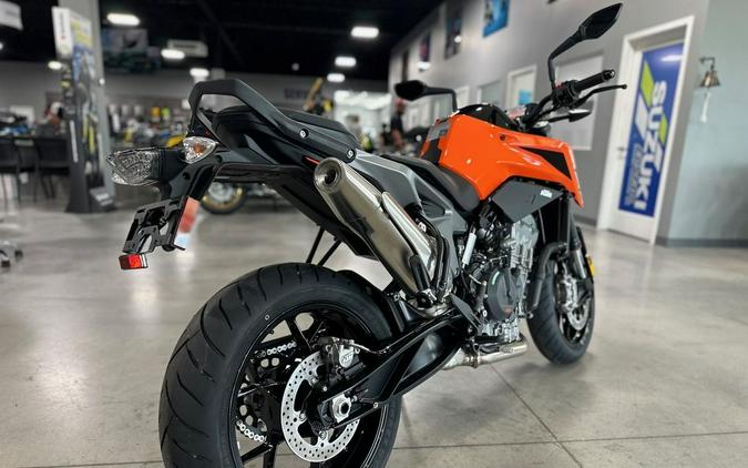 2024 KTM 790 Duke