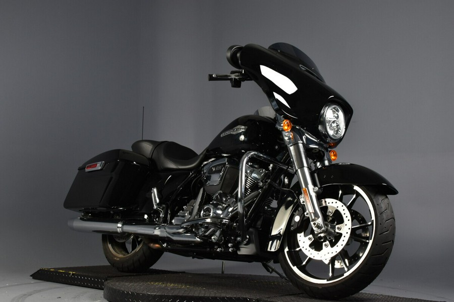 2022 Harley-Davidson Street Glide