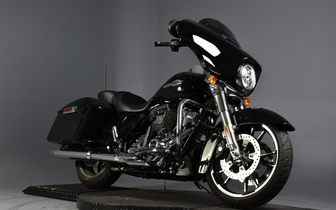 2022 Harley-Davidson Street Glide