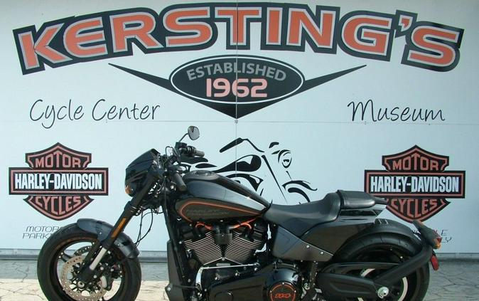 2019 Harley-Davidson® FXDRS - FXDR™ 114