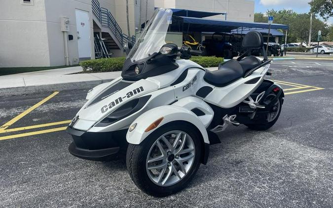 2012 Can-Am® Spyder Roadster RS