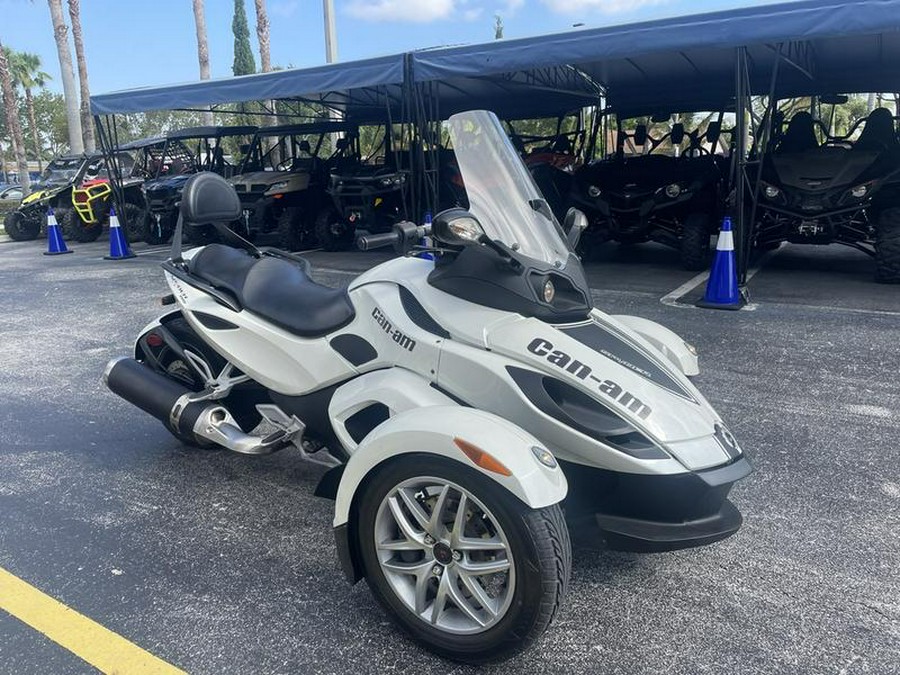 2012 Can-Am® Spyder Roadster RS