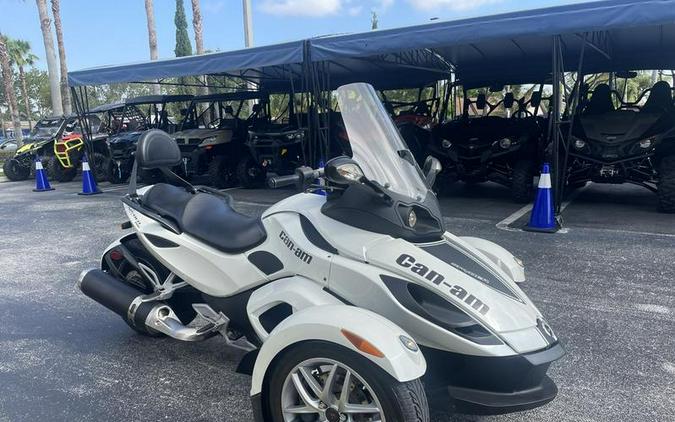 2012 Can-Am® Spyder Roadster RS